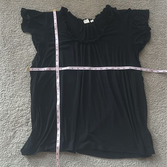 GAP Elegant Black Ruffle Flutter Sleeve Top! - Picture 6 of 10